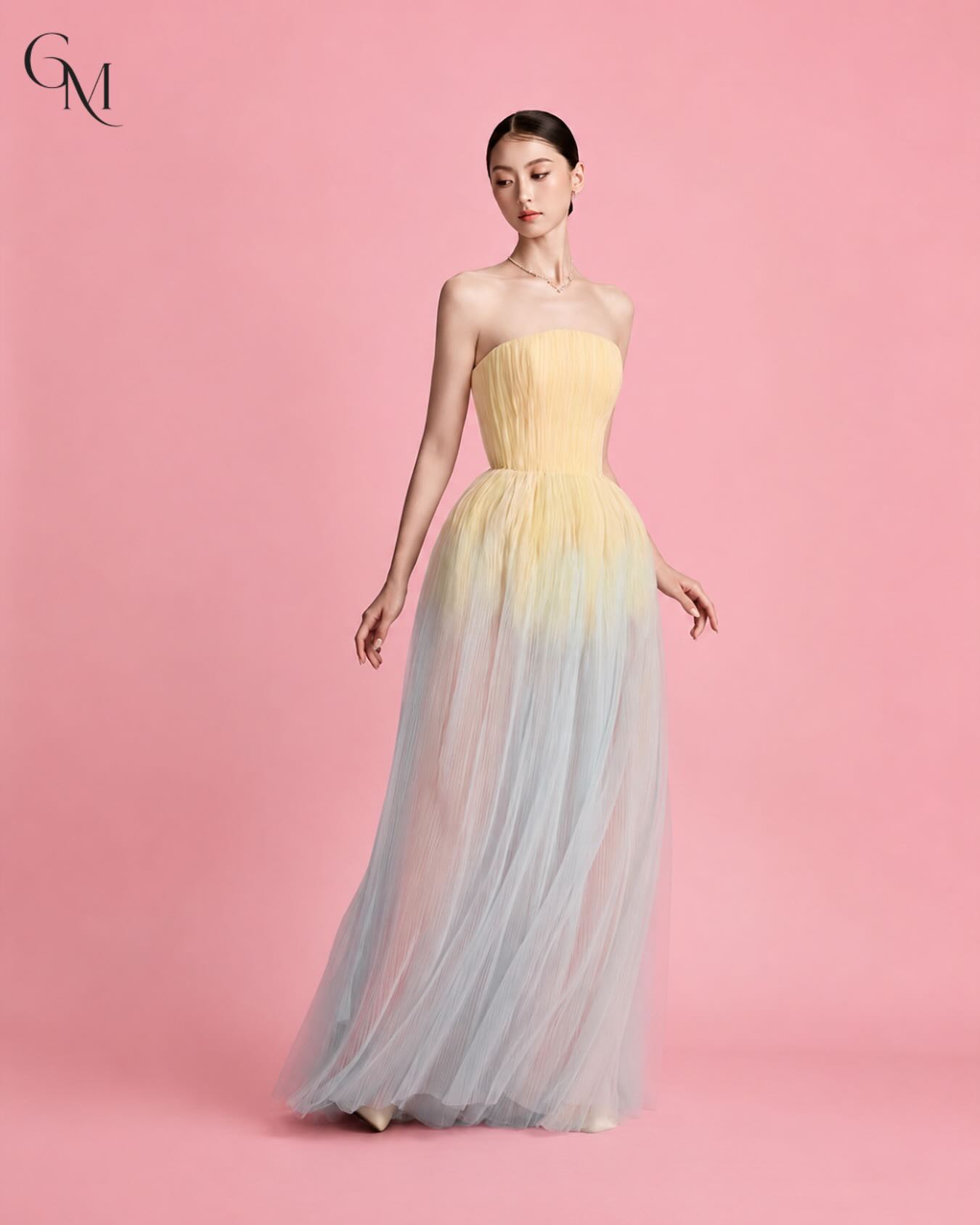 เดรสยาวเกาะอกจับพลีทไล่สี BYDI